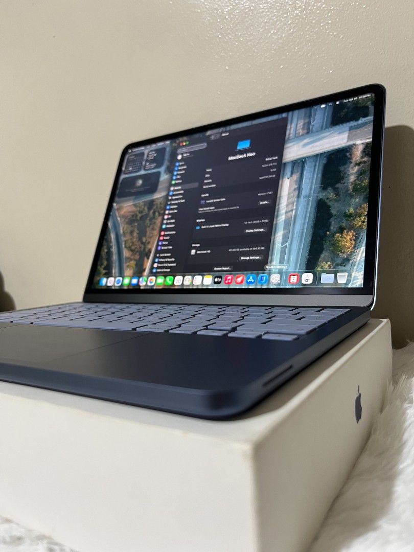 Macbook Neo |Indigo (Category: Laptops & Notebooks) located in Las Pinas. Submitted by jayjace12 (Listing ID 1469526815, Image 3). Description: 💻 FOR SALE: MacBook Neo 🔵 (3 months Old) • Purchased July 25, 2026 • 100% Battery Health (4 Cycles) • Warranty Until July 24, 2027 • Excellent Condition • No Issue 📦 Complete Set.