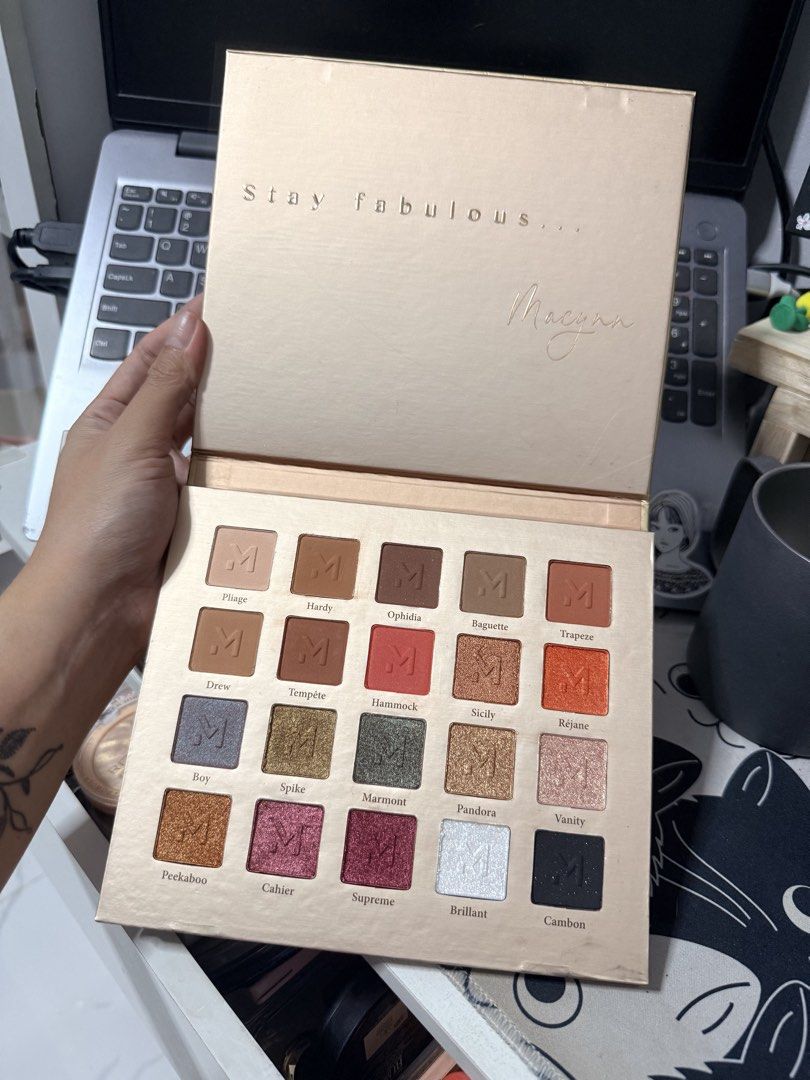 Macynn Phenomenal Pallete (Category: Makeup) located in Bacoor. Submitted by jandeeee (Listing ID 1469452193, Image 3). Description: Brand new pa and unused Bought this for 1K plus.