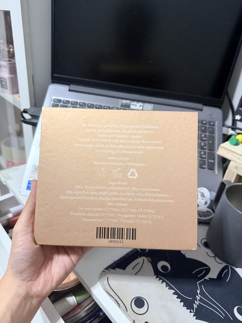 Macynn Phenomenal Pallete (Category: Makeup) located in Bacoor. Submitted by jandeeee (Listing ID 1469452193, Image 2). Description: Brand new pa and unused Bought this for 1K plus.