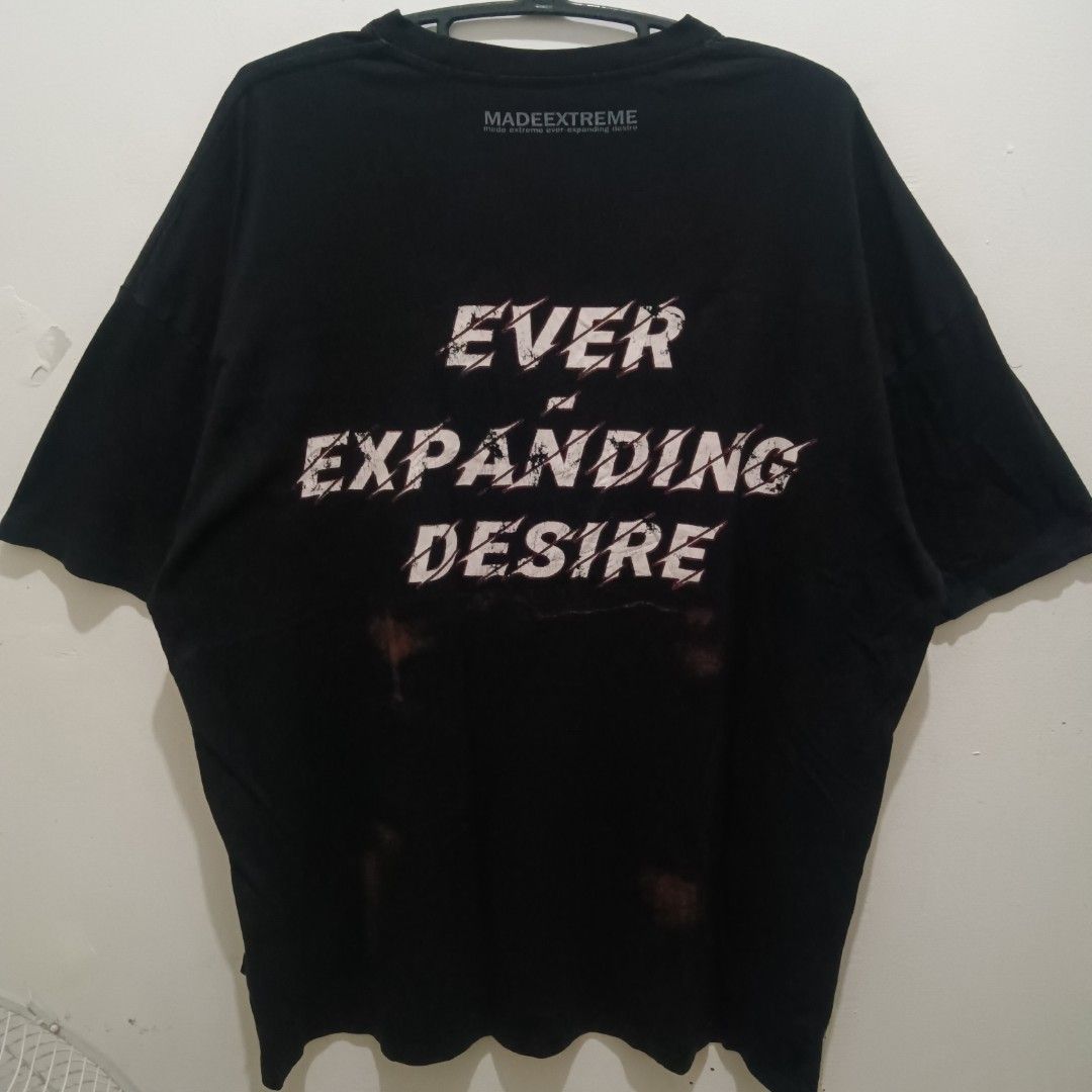 MADE EXTREME Skull Graphic Shirt (Category: Tshirts & Polo Shirts ) located in Caloocan City. Submitted by jaychingsss (Listing ID 1469499598, Image 2). Description: Made Extreme Skull Graphic Shirt - 250 25x30 Color Rate: 9/10 With Washtag, Cut Necktag NEED WASH.