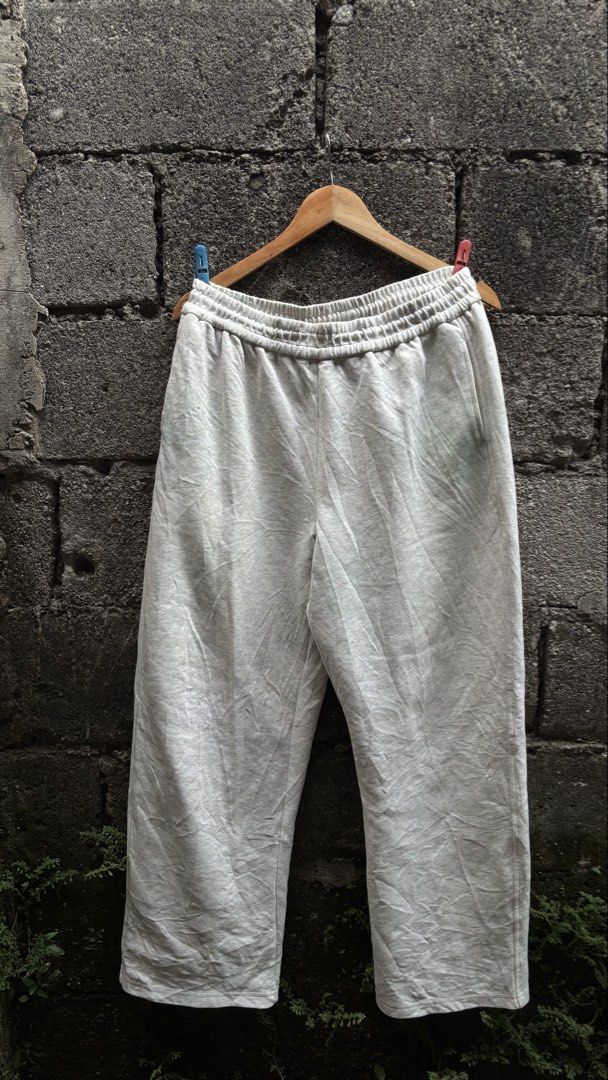 Maison Margiela Sweatpants (Alternative) (Category: Joggers) located in Quezon City. Submitted by erodinamict (Listing ID 1469482096, Image 1). Description: Good Condition Color rate:9/10 Waist:Free-size Length:40 Thigh:12 Hem:10.