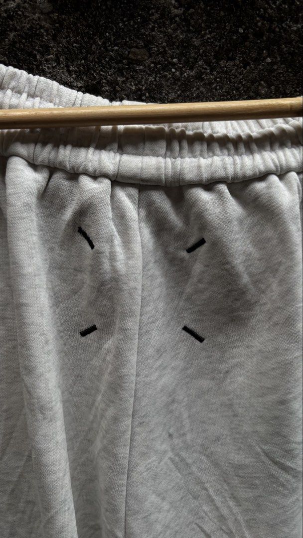 Maison Margiela Sweatpants (Alternative) (Category: Joggers) located in Quezon City. Submitted by erodinamict (Listing ID 1469482096, Image 3). Description: Good Condition Color rate:9/10 Waist:Free-size Length:40 Thigh:12 Hem:10.