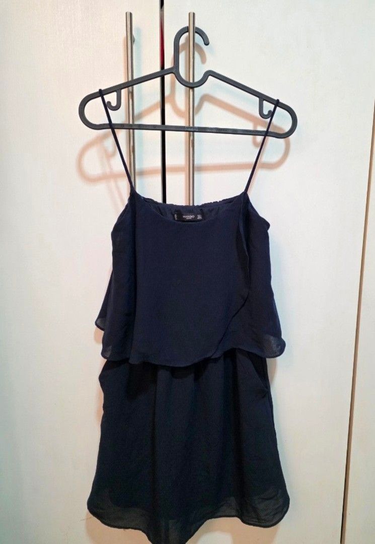 Mango Dress (Category: Dresses) located in Mandaluyong City. Submitted by qnnrslmvrdn (Listing ID 1469492730, Image 1). Description: Mango XS navy blue dress.