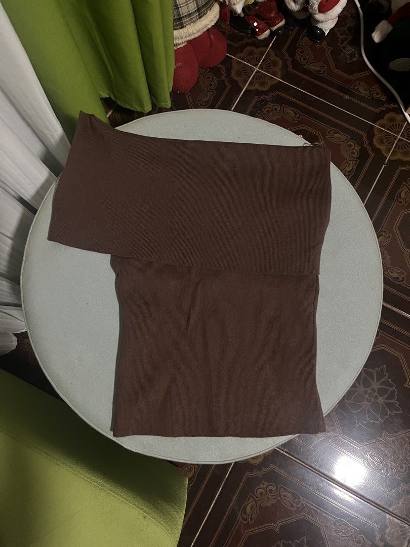 Mango Strapless Knitted Top (Category: Sleeveless) located in Sindangan. Submitted by cellar_ (Listing ID 1469529559, Image 3). Description: RFS: impulse buy; decluttering; not my style Never worn, washed only Helping tags: off shoulder, zara, wear anika, h&m.