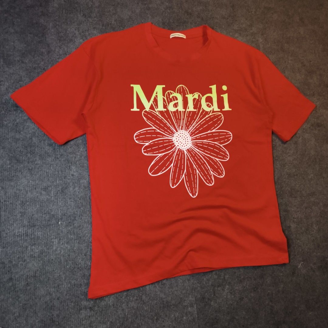 Mardi Mercredi FlowerMardi Red Tee (Category: Tshirts & Polo Shirts ) located in San Fernando. Submitted by retro_d (Listing ID 1469558985, Image 1). Description: - Mardi Mercredi FlowerMardi Red Tee - Condition: Excellent - Color Rate: 9.5/10 - No issue.