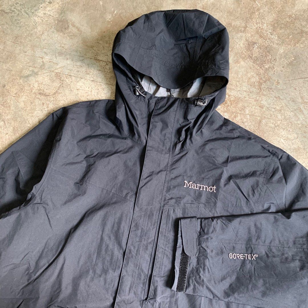 Marmot GORE-TEX Black Waterproof Hooded Jacket (Category: Coats, Jackets and Outerwear) located in Manila. Submitted by emplysthrift. (Listing ID 1469450272, Image 3). Description: Marmot Gore-Tex Windbreaker Jacket Width "24.5 Length "30.5 Likenew Condition Colorrate: 9.8/10 Flaws: none Unli vouchers/vc for safe transactions 📲 Location: Laspinas City, Metro Manila, Brngy Talon Uno. 📍 DM IF INTERESTED📥 - Brand: Marmot - Color: Black - Size: La