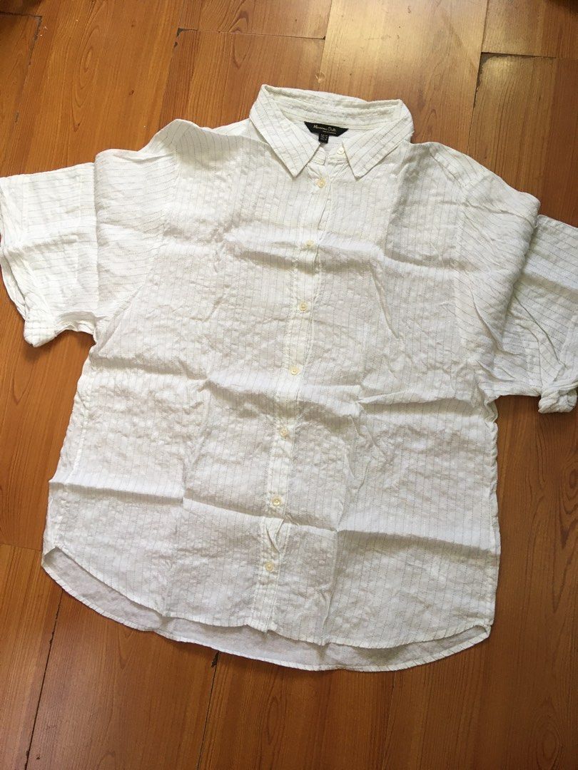 Massimo dutti polo (Category: Tshirts & Polo Shirts ) located in San Juan City. Submitted by sashoppeepipi (Listing ID 1469571896, Image 2). Description: Dimes 20 x 26.