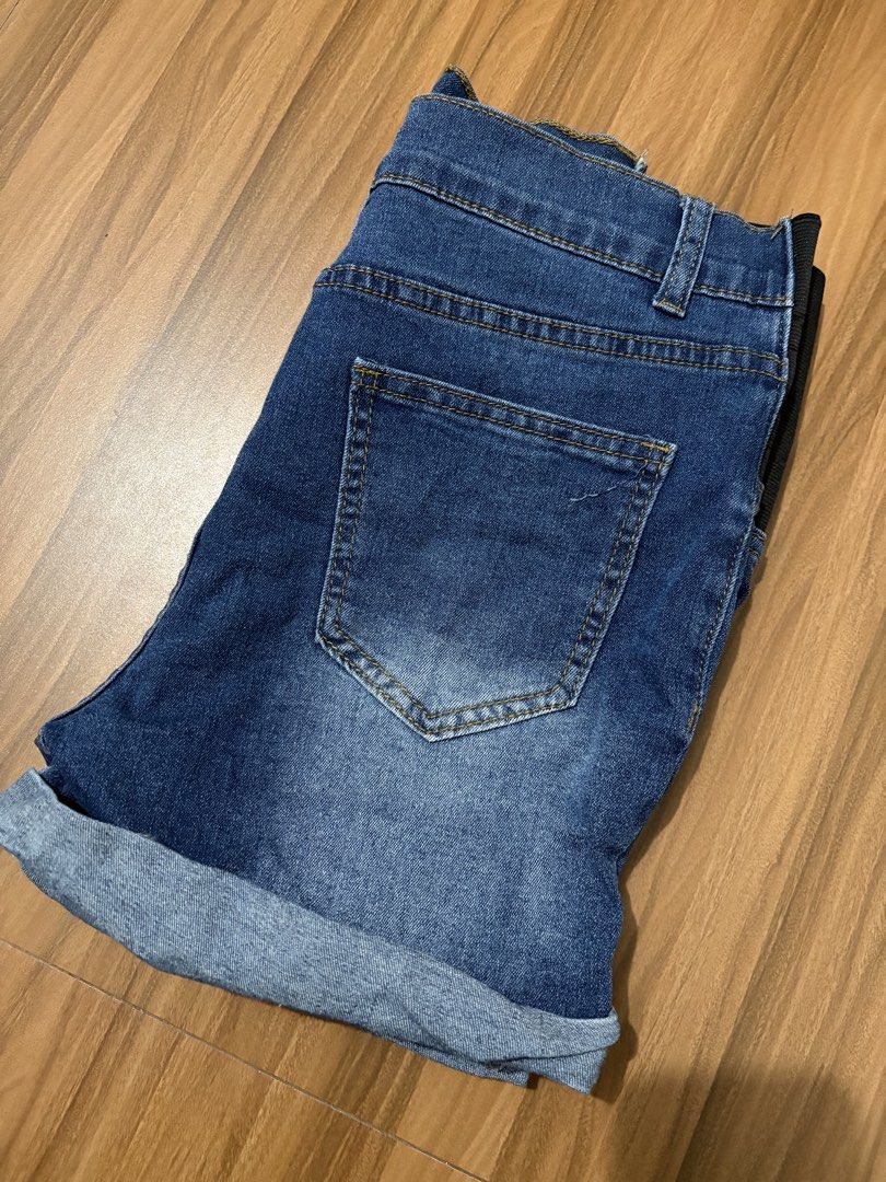 Maternity Denim Shorts (Category: Shorts) located in Caloocan City. Submitted by soul.searcher (Listing ID 1469423962, Image 2). Description: Maternity Denim Shorts Used once, SHEIN brand. Garterized and may fit up to 9months of pregnancy. .