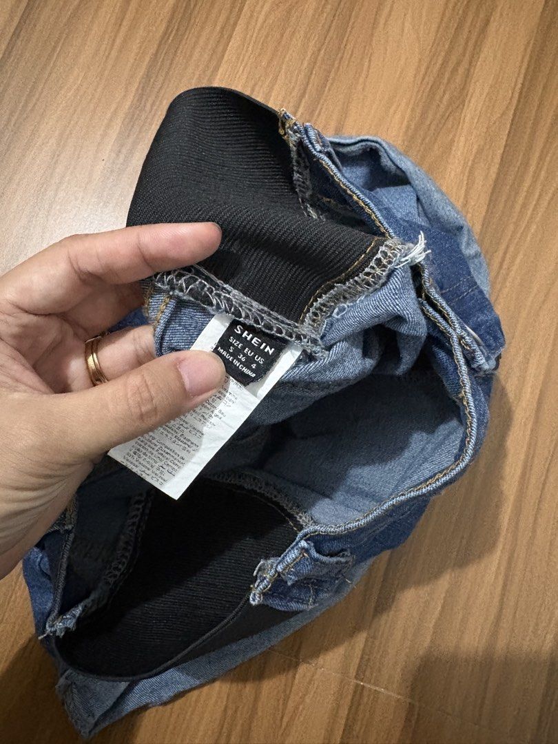 Maternity Denim Shorts (Category: Shorts) located in Caloocan City. Submitted by soul.searcher (Listing ID 1469423962, Image 3). Description: Maternity Denim Shorts Used once, SHEIN brand. Garterized and may fit up to 9months of pregnancy. .