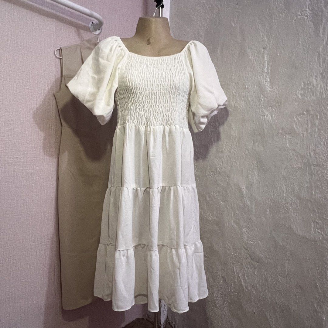 Maxi Dress (Category: Dresses) located in Itogon. Submitted by urgirl1820 (Listing ID 1469497151, Image 1). Description: FOR SALE MAXI DRESS for PHP500 📌been used only ONCE and never again 📌Size SMALL to MEDIUM FOR MEETUP 📍 BAGUIO AREA ONLY - CenterMall, Porta Vaga, SM Baguio, Malcolm Square(Dropping Area) FOR DELIVERY 📍 JNT EXPRESS 📍LBC Note: Shipping fee is handled by the buyer.