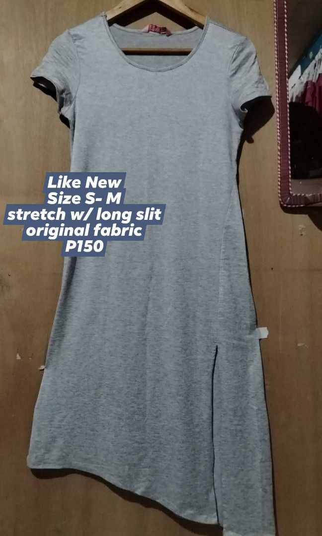 Maxi dress w/ Slit (Category: Dresses) located in Rizal. Submitted by mhiles02 (Listing ID 1469483837, Image 1). Description: Stretch fabric breatheble color gray side slit.