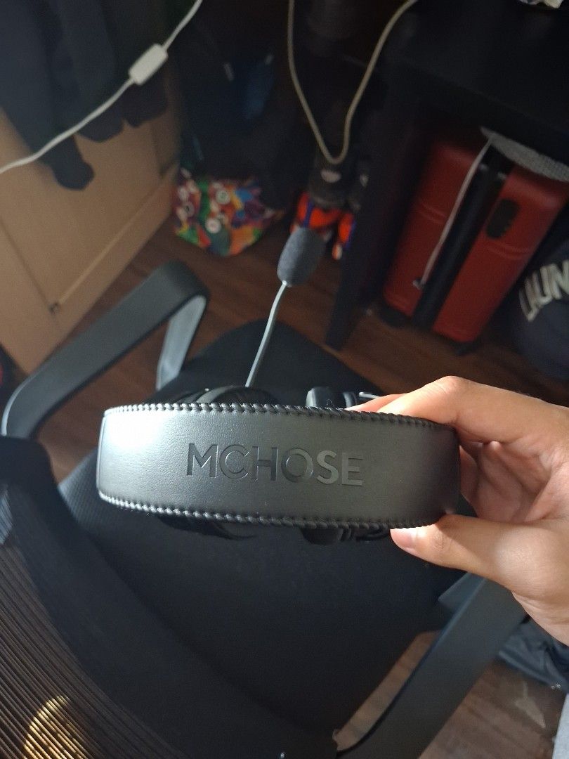 MCHOSE V9 Pro (Category: Headphones & Headsets) located in Manila. Submitted by tctncharles (Listing ID 1469473230, Image 2). Description: FOR SALE MCHOSE V9 PRO 1.5k slightly negotiable (orig price now is 2k) binili nung sept, can pass as brand new kasi di masyado ginagamit rfs: di talaga masyado ginagamit, quit pc gaming need funds for nintendo switch lite tri-mode (adaptor, wired, bluetooth) comes with 2.4 connector and usb-c connector detacha