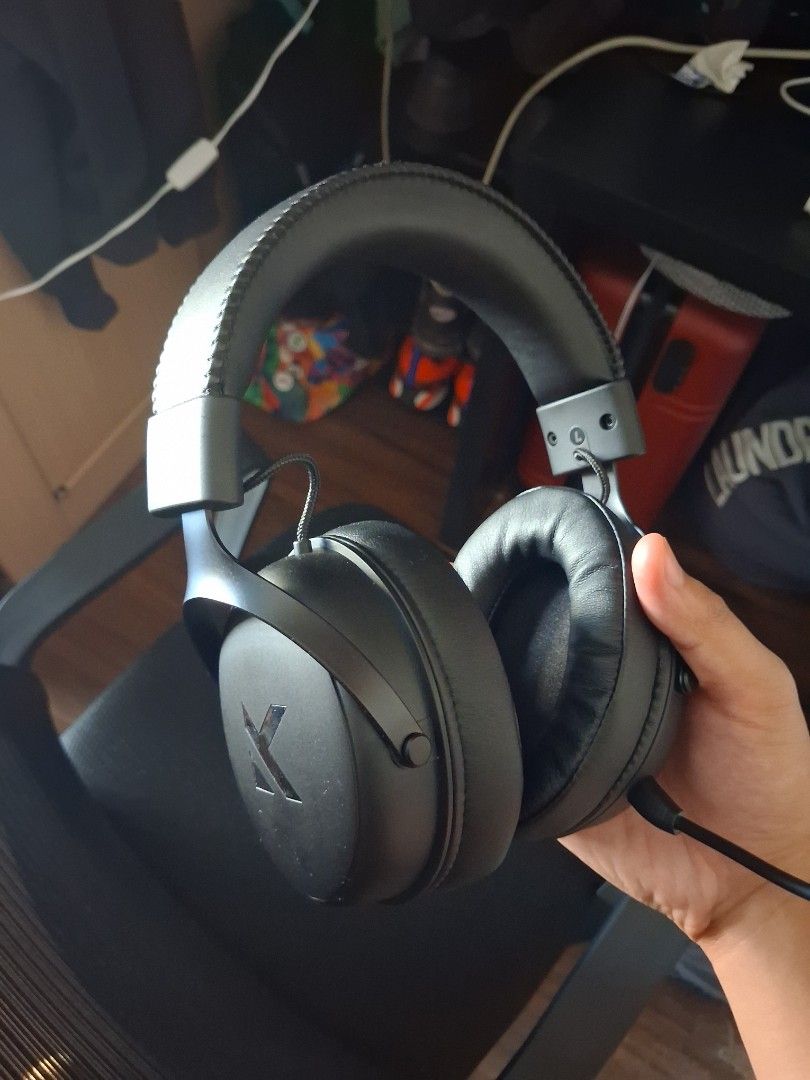 MCHOSE V9 Pro (Category: Headphones & Headsets) located in Manila. Submitted by tctncharles (Listing ID 1469473230, Image 1). Description: FOR SALE MCHOSE V9 PRO 1.5k slightly negotiable (orig price now is 2k) binili nung sept, can pass as brand new kasi di masyado ginagamit rfs: di talaga masyado ginagamit, quit pc gaming need funds for nintendo switch lite tri-mode (adaptor, wired, bluetooth) comes with 2.4 connector and usb-c connector detacha