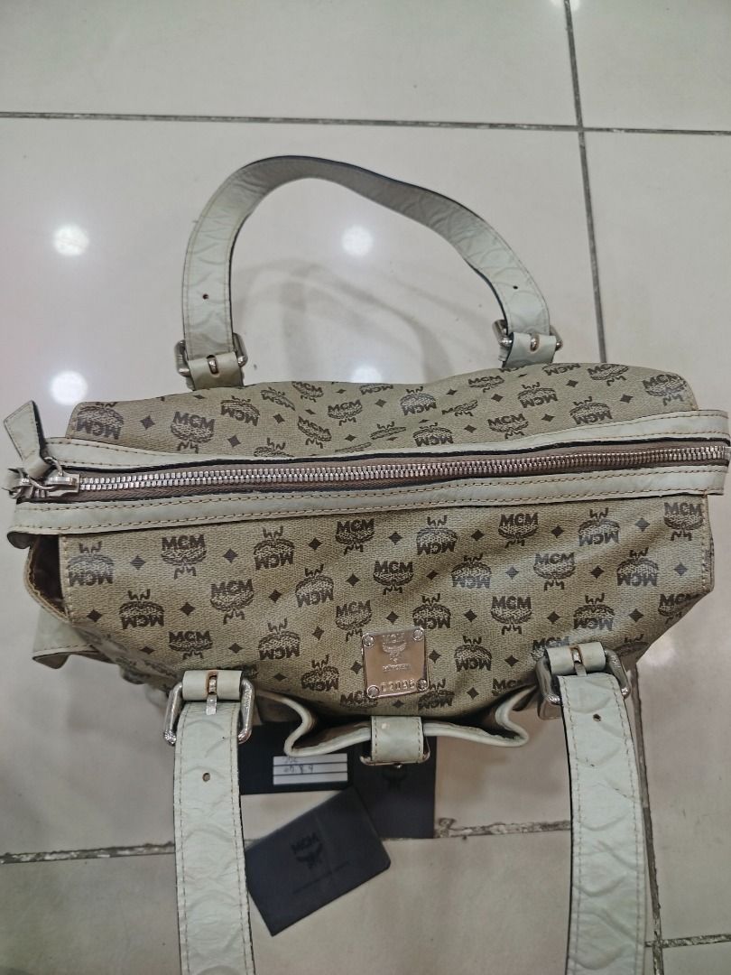 Mcm Authentic (Category: Luxury Bags & Wallets) located in Caloocan City. Submitted by ritubado_19 (Listing ID 1469435723, Image 3). Description: Vintage MCM bag.