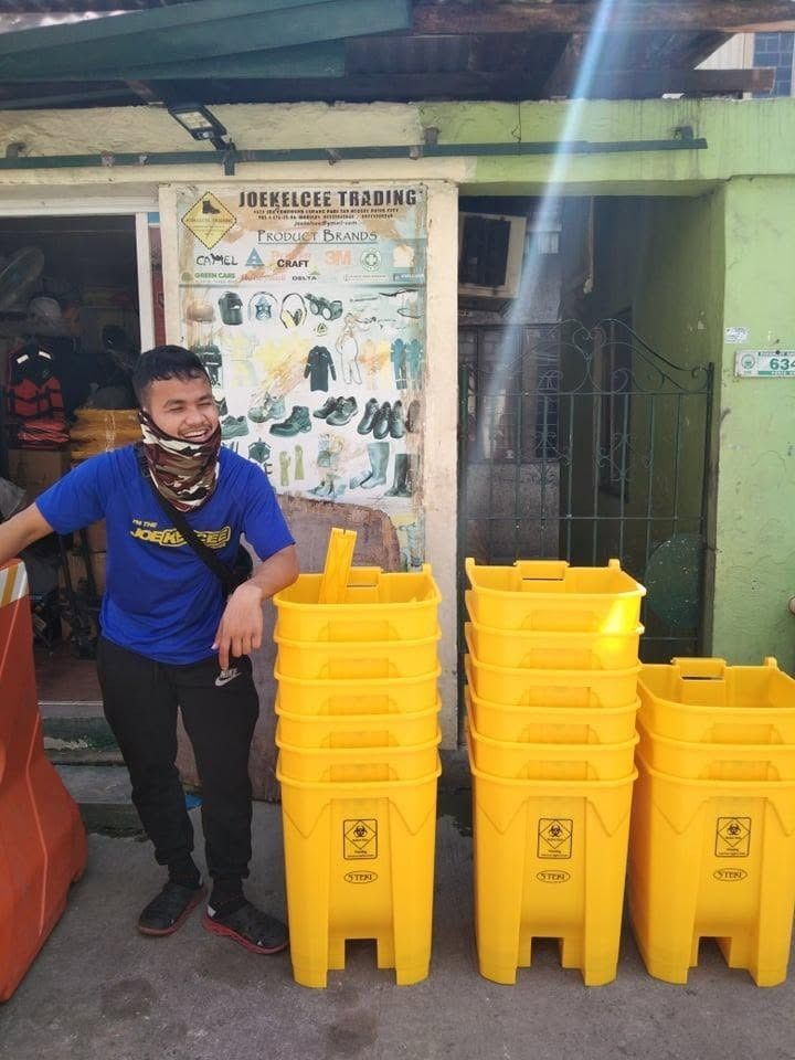 MEDICAL WASTE TRASH BIN (Category: Waste Bins & Bags) located in Caloocan City. Submitted by calmhawk_a2cd7a (Listing ID 1469401310, Image 2). Description: MEDICAL WASTE TRASH BIN SIZE: 40 x 40.2 x 43.6 We also have Barrier / traffic cone / ppe's / cover all Trash bin / cooler box / kayak / freezer jacket Safety shoes / rainboots/ raincoat JUST CALL US / Pm me for more info. -09971763227 LOOK FOR : Angelina Address: 634 JRA COMPOUND LUPANG PARI S