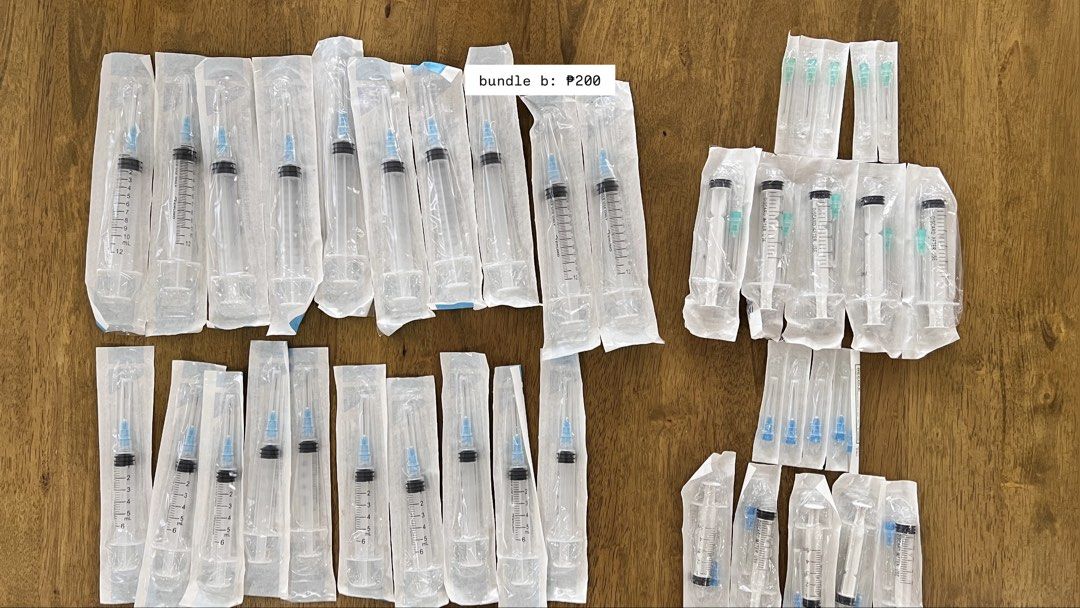 MEDTECH SUPPLIES (Category: Medical Supplies & Tools) located in San Fernando. Submitted by declutteringyishi (Listing ID 1469475823, Image 2). Description: hello, katusoks! 💘 i’m decluttering and selling my remaining medtech supplies at a LOW price! sayang naman if hindi magamit, so baka may interested na katusoks here 😚 bundle a — ₱300 - 45x hair caps - 5x PPE - 10x Surrmed applicator sticks - 30x wooden tongue depressors - 9x gauze pads bund