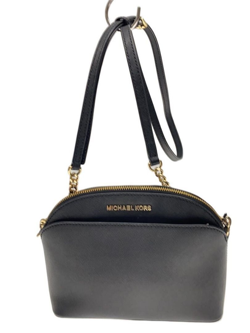 MICHAEL KORS Shoulder Bag / Leather / Black / OA-1801 (Category: Beach Bags) located in Caloocan City. Submitted by letao_shopping_ph (Listing ID 1469461499, Image 1). Description: Brand: MICHAEL KORS Model Number / Color Black Pattern Material/Fabric Leather Listed Size Actual Measurements (cm) [Bag] Depth: 9 / Height: 17 / Width: 23 / Handle: - / [Other] Other dimensions: - Comments from the store: Shows signs of use, but there is no major dama