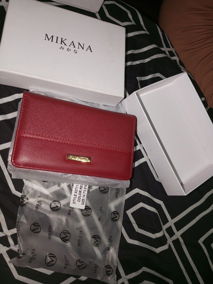 MIKANA MEDIUM WALLET (Category: Wallets & Card holders) located in Manila. Submitted by aeseah0303 (Listing ID 1469556869, Image 1). Description: ✨Mikana Nerumi Medium Wallet for Woman ✨ color: Nerumi Red.