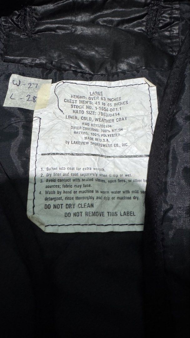 Military Quilted Liner Jacket (Category: Coats, Jackets and Outerwear) located in Lipa City. Submitted by scrap.threads (Listing ID 1469470734, Image 2). Description: Item: Military Quilted Liner Jacket Price: 450 Dimes: Width - 27 Length - 28 Issue: stitching pattern Lipa City Ship via J&T (Shouldered by buyer) Payment via Gcash ***Notice*** Color may vary due to lighting. Payment first. Item/s are thrifted or used condition unless stated otherw