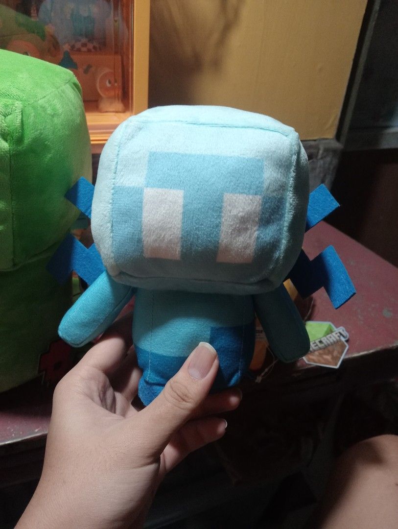Minecraft Plush Toy Bundle Creeper Ocelot Pig Ally (Category: Plushies & Soft Toys) located in Manila. Submitted by pollypaulm-8186e8 (Listing ID 1469484773, Image 3). Description: Selling this Minecraft plushies these we're part of my collection but i don't have any space for them anymore, kaya nakalagay nalang sila sa plastic and probably diko na ma display to sa collection ko wala nako space for them selling this as bundle or pwede din as indi