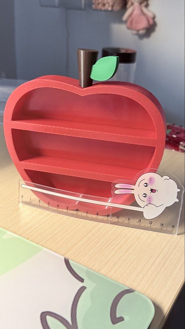 Mini apple shelf (Category: Shelves, Cabinets & Racks) located in Quezon City. Submitted by cinna_collects (Listing ID 1469464810, Image 3). Description: Mini apple shelf - price: 150 - rfs: decluttering 📍qc.