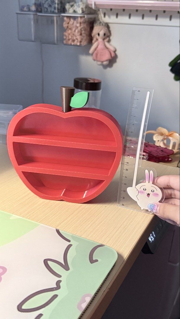 Mini apple shelf (Category: Shelves, Cabinets & Racks) located in Quezon City. Submitted by cinna_collects (Listing ID 1469464810, Image 2). Description: Mini apple shelf - price: 150 - rfs: decluttering 📍qc.