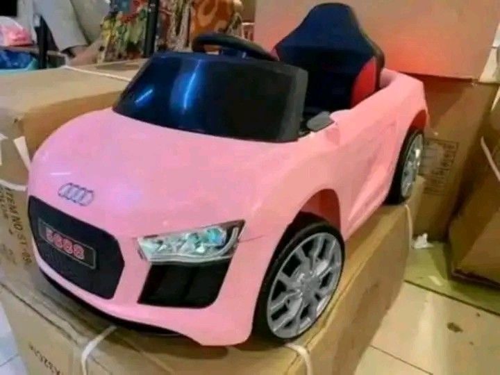 Mini Audi car for Kids (Category: Announcements) located in Manila. Submitted by idealtoys (Listing ID 1469407754, Image 3). Description: Mini Audi car for Kids 6volt w/remote,music,swing Plastic Gulong free assemble w/Charger.
