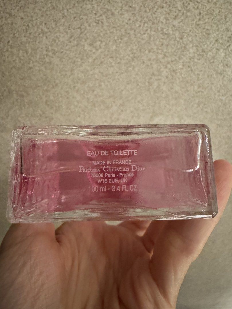 Miss Dior Rose Eau De Toilette 100ml (Category: Fragrance & Deodorants) located in Quezon City. Submitted by closetland (Listing ID 1469497718, Image 2). Description: AUTHENTIC AND UNUSED - Brand: Christian Dior - Fragrance: Miss Dior Rose Essence Eau de Toilette - Size: 100 ml / 3.4 fl oz - Origin: Made in France.