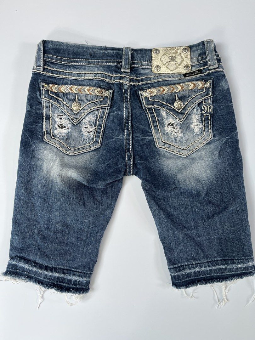 Missme Low Rise Capri (Category: Shorts) located in Manila. Submitted by kerlythreads (Listing ID 1469535515, Image 2). Description: issue: few missing rhinestones at the back size 28 length: 20 leg opening: 8.