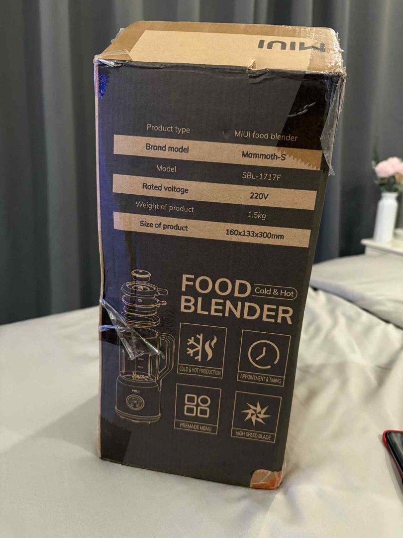 MIUI Multifunctional Food Blender (Category: Juicers, Blenders & Grinders) located in Marikina City. Submitted by wildmoon7459 (Listing ID 1469468837, Image 1). Description: - Product: MIUI Mammoth-S Food Blender - Color: White - Functionality: Handles both hot and cold blending - Control Panel: Digital settings for soymilk, rice paste, juice, boil water, keep warm, and clean - Inclusions: Power cord, measuring spoon, cleaning brush, instruction 