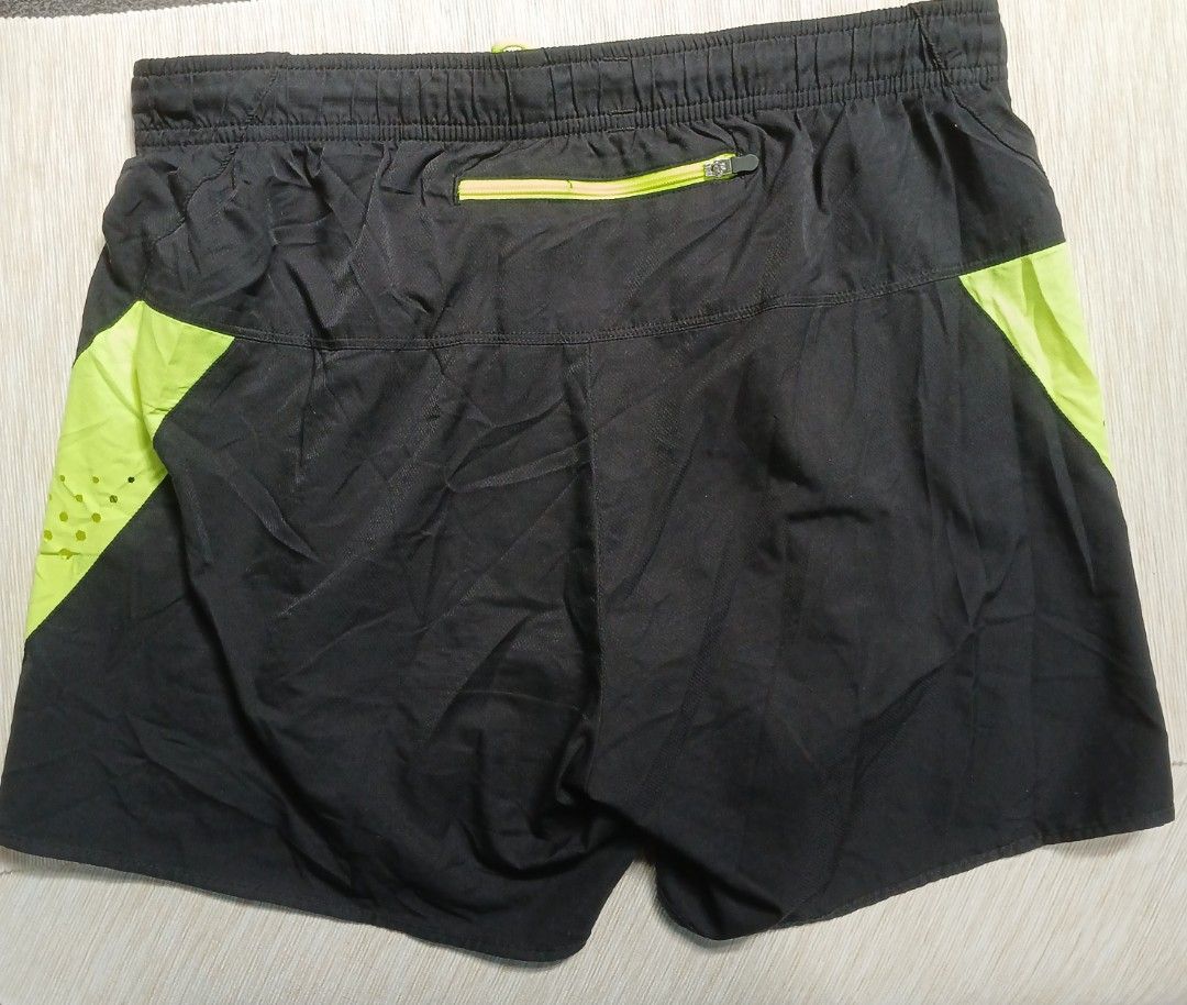 Mizuno running shorts (Category: Activewear) located in La Trinidad. Submitted by dashopperist (Listing ID 1469408185, Image 2). Description: .