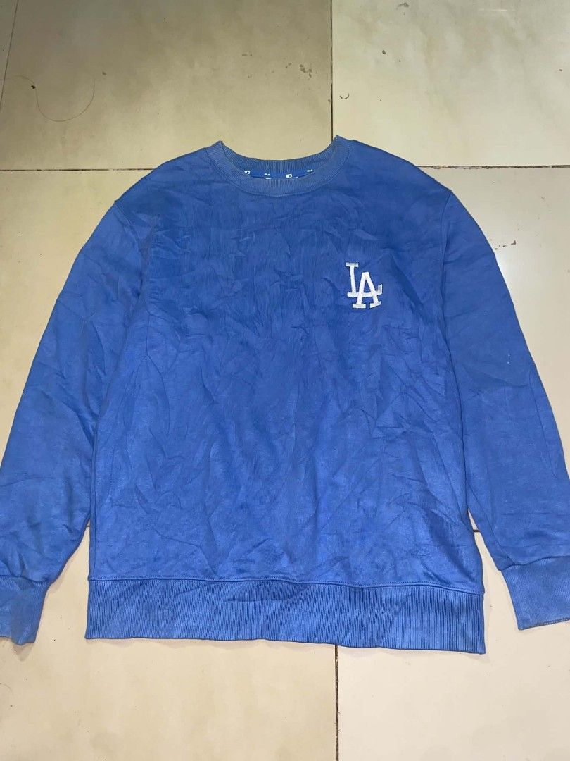 MLB LA BIG LOGI (Category: Coats, Jackets and Outerwear) located in Manila. Submitted by kenonskiee (Listing ID 1469407797, Image 1). Description: .