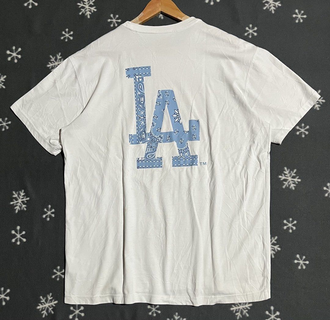 MLB New Era Los Angeles Dodgers (Category: Tshirts & Polo Shirts ) located in Maribojoc. Submitted by nayer (Listing ID 1469465910, Image 2). Description: N3W 3RA M7B Big Paisley LA Dodgers Tee Excellent Light Yellow stain 9.8/10 color rate 2XL on tag AD: W24.5 * L30.