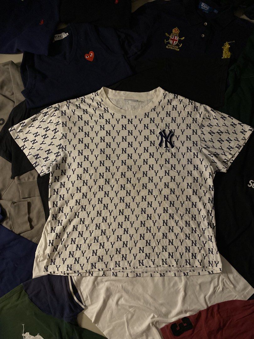 MLB NY AOP TEE (Category: Tshirts & Polo Shirts ) located in Manila. Submitted by urbanhits (Listing ID 1469439801, Image 2). Description: MLB NY AOP TEE / 26 length / 24 width / 9/10 Condition 9/10 Color Rate stain & need wash (issue).