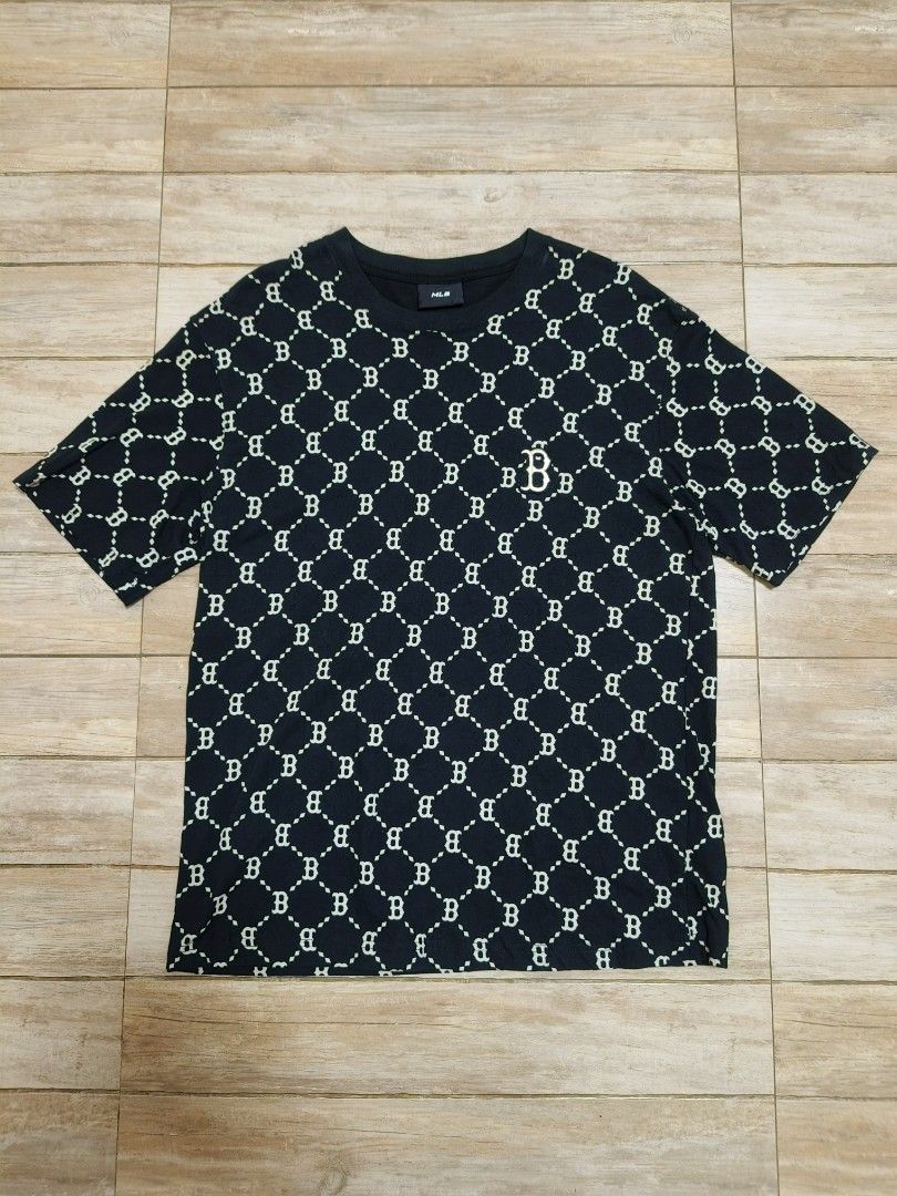 MLB Resd Sox aop shirt (Category: Tshirts & Polo Shirts ) located in Siniloan. Submitted by talktotheroses (Listing ID 1469420825, Image 1). Description: like new no issue.