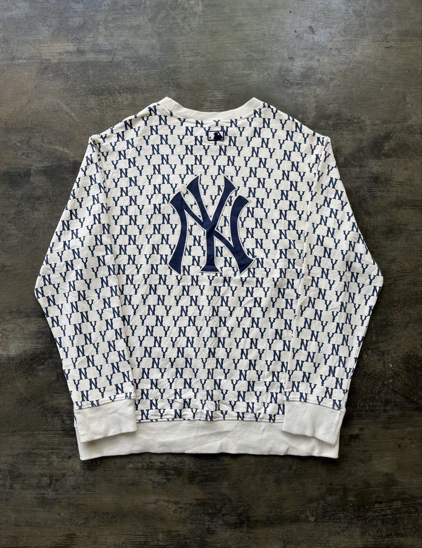 MLB Yankees Monogram Sweatshirt (Category: Tshirts & Polo Shirts ) located in Kalibo. Submitted by notdavaaa (Listing ID 1469500195, Image 3). Description: Dimes: W: 22.5 L: 28 Excellent condition, No issues Color Rate: 10/10.