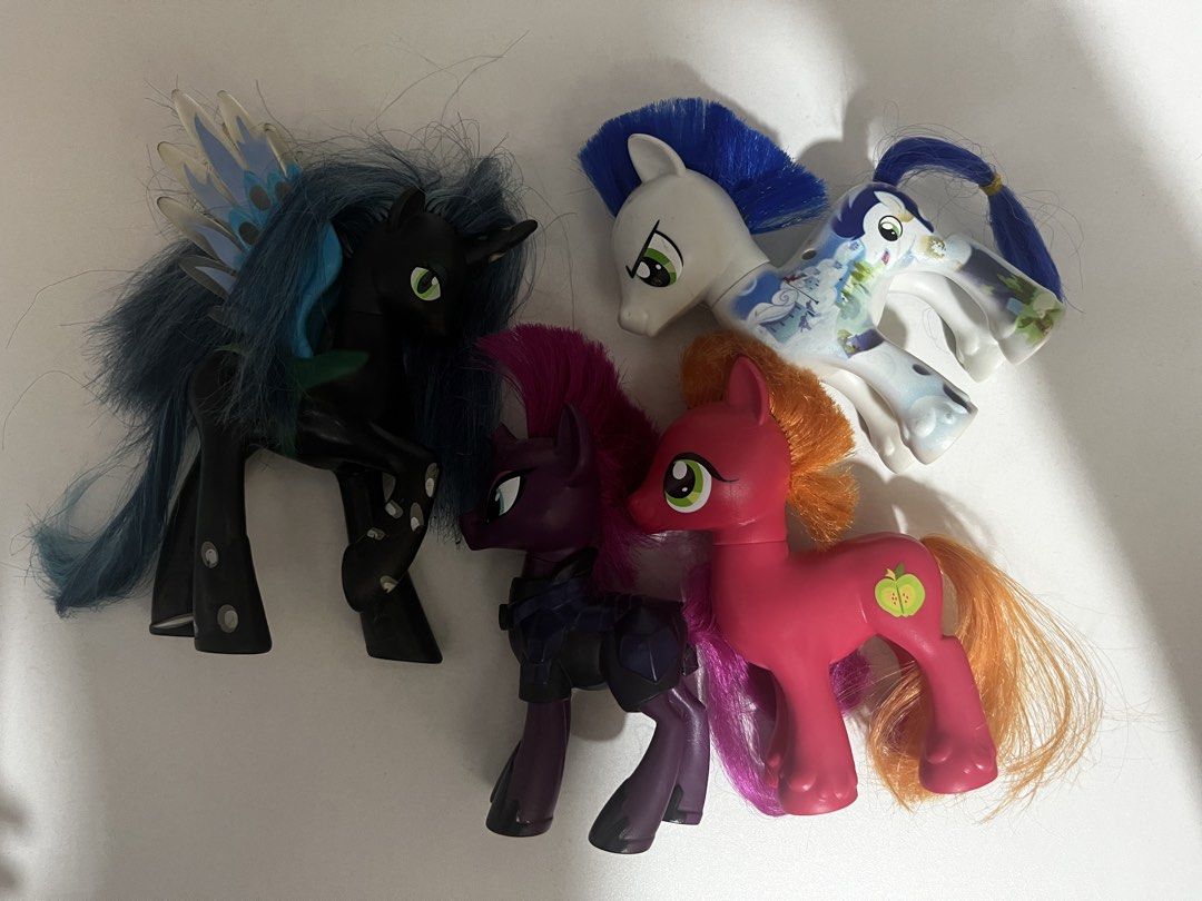 mlp my little pony figures (Category: Figurines & Statues) located in Angeles City. Submitted by kiecollects (Listing ID 1469563163, Image 1). Description: conditions as seen on pics (pm for extra pics) big mac - 200 soarin - 200 tempest - 250 chrysalis - sold loc: pamp mod: jnt.