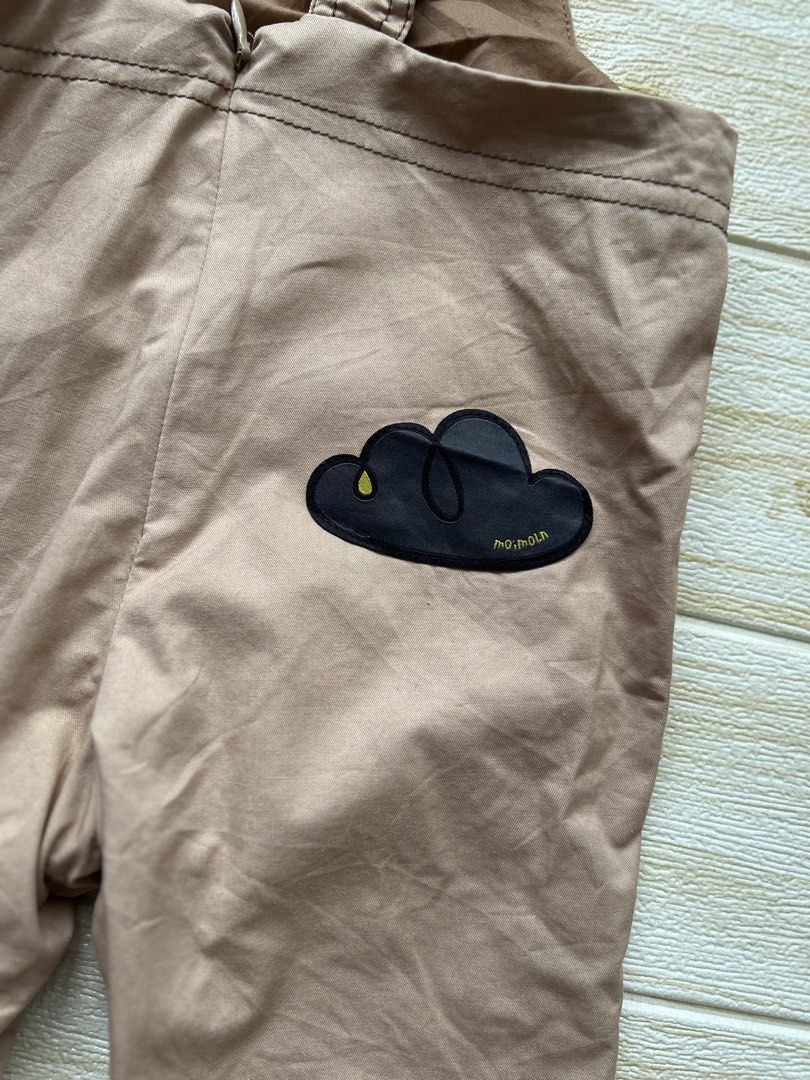 Moimoln brown overalls size 90 (Category: Babies & Kids Fashion) located in Cebu City. Submitted by yjainani (Listing ID 1469409709, Image 3). Description: 1 snap is defective.