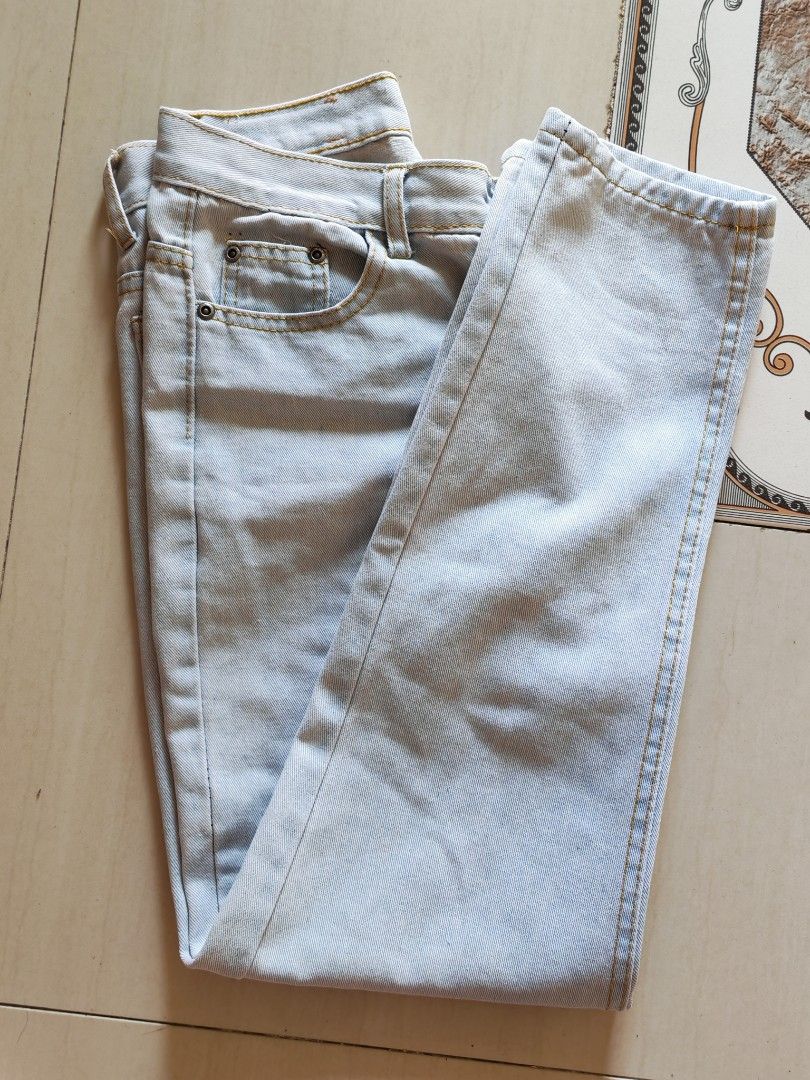 HIGHWAISTED PANTS (Category: Jeans) located in Cavite. Submitted by mnithv (Listing ID 1469430701, Image 3). Description: ₱120 ea waist: 27” length: 36” to 37”.