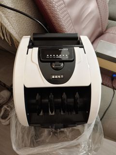 Money detector.can be used as microscope, Everything Else on Carousell