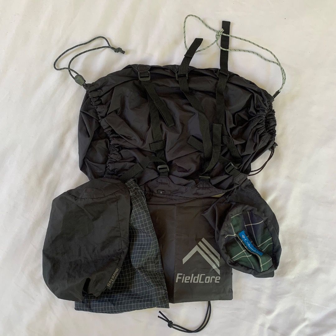 Mont-Bell Compression Sleeping Bag (Category: Hiking & Camping) located in Mendez-Nunez. Submitted by anikkoyan (Listing ID 1469501894, Image 2). Description: Mont-Bell Compression Sleeping Bag - With free small organizer bags 599 + sf.