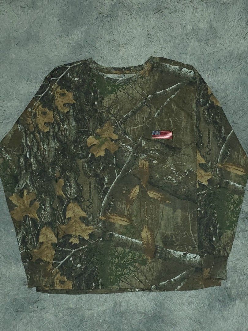 Mooselander Realtree Longsleeves (Category: Tshirts & Polo Shirts ) located in Abulug. Submitted by humanwhosellthings (Listing ID 1469404504, Image 1). Description: Size Large 21W x 28L Excellent Condition No issue.