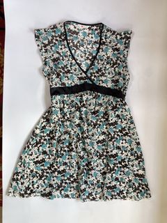 (Category: ) located in . Submitted by wear.lyunji (Listing ID 1469528127, Image 1). Description: .