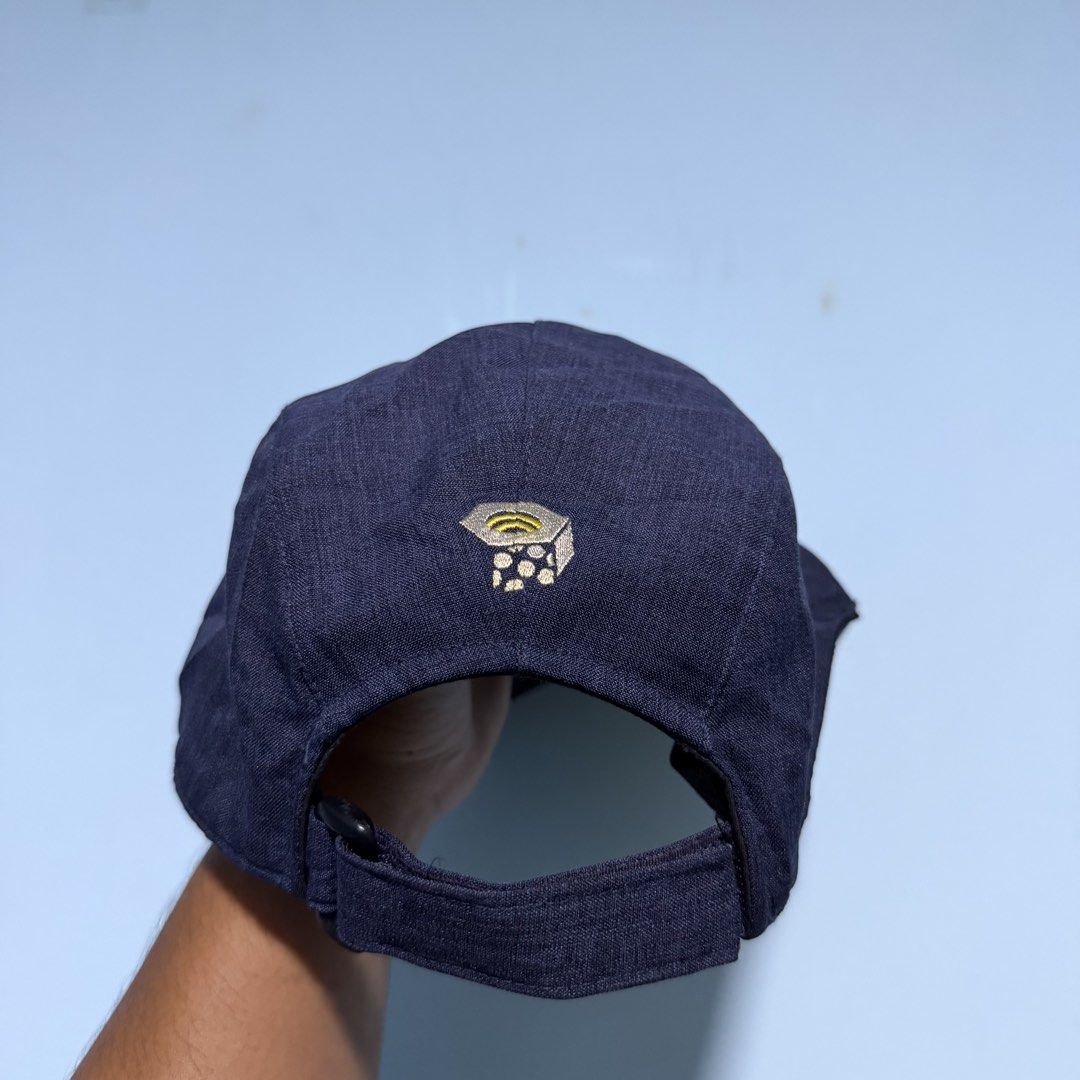 Mountain Hardware 5Panel Cap (Category: Caps & Hats) located in Cagayan de Oro. Submitted by kent_ogals (Listing ID 1469521277, Image 2). Description: OSFA.