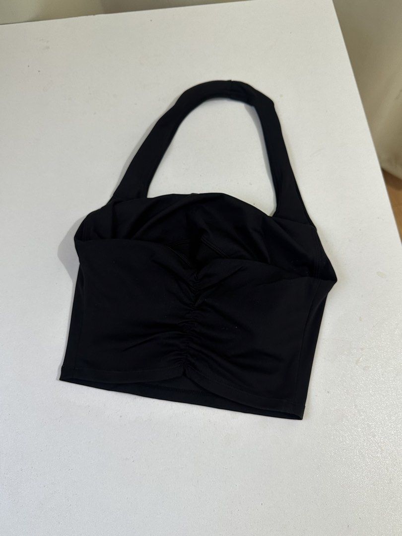 Moving Peach Halter Top (Category: Activewear) located in Cebu City. Submitted by diabriciaa (Listing ID 1469477490, Image 3). Description: Like New! Rarely used.