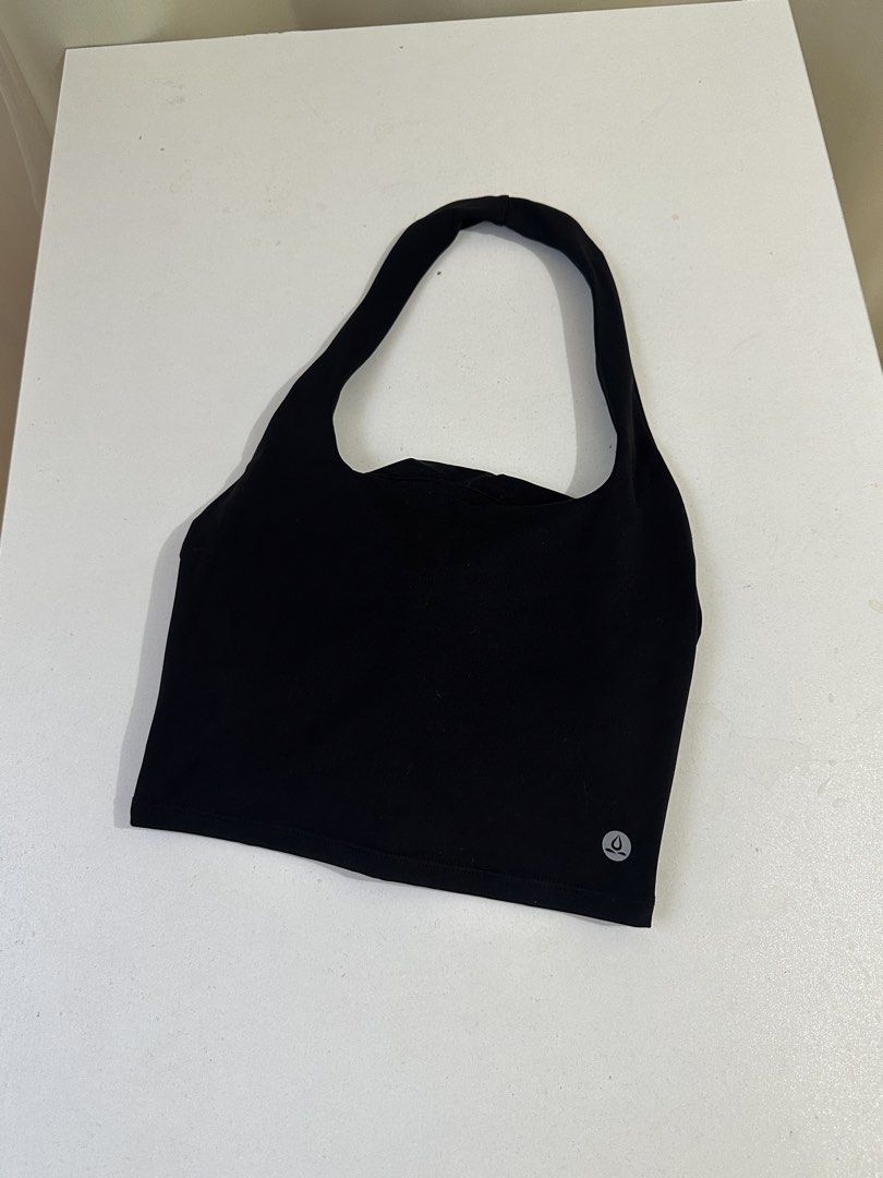 Moving Peach Halter Top (Category: Activewear) located in Cebu City. Submitted by diabriciaa (Listing ID 1469477490, Image 2). Description: Like New! Rarely used.