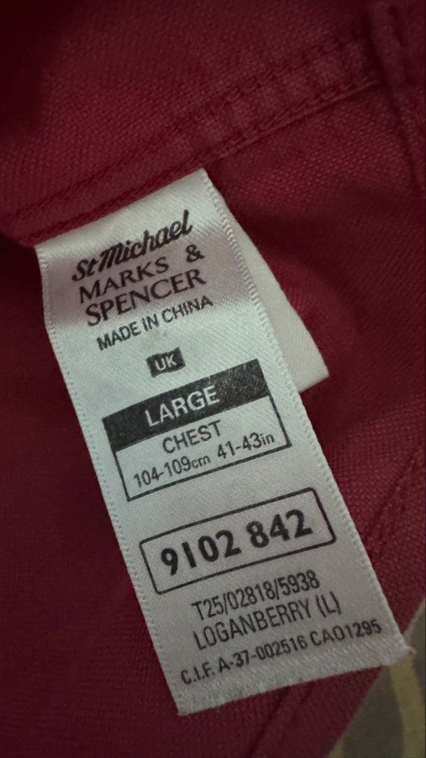 M&S Longsleeve shirt (Category: Coats, Jackets and Outerwear) located in Lipa City. Submitted by scrap.threads (Listing ID 1469466753, Image 3). Description: *Repost* Item: M&S Longsleeve shirt *Altered length* Price: 350 Dimes: Width - 26 Length - 27 Issue: none Lipa City Ship via J&T (Shouldered by buyer) Payment via Gcash ***Notice*** Color may vary due to lighting. Payment first. Item/s are thrifted or used condition unless stated otherwise. 