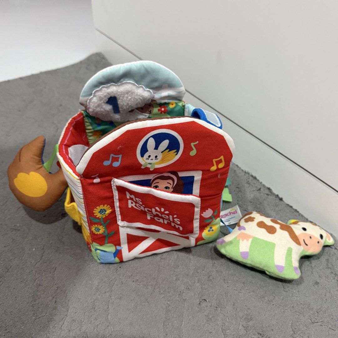 Ms. Rachel Sensory Learning Farm Toy (Category: Educational & Learning Toys) located in Quezon City. Submitted by momi.ashiko (Listing ID 1469549345, Image 1). Description: Pre-loved Selling for 600 only SRP: P1,699 📍Cubao QC 🛵 lalamove or pick-up.