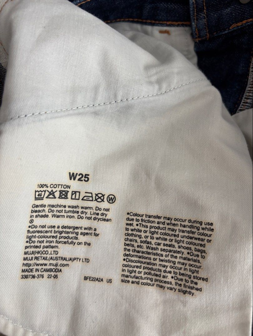 Muji semi barrel jeans (Category: Jeans) located in Quezon City. Submitted by swift_kenjie (Listing ID 1469570581, Image 3). Description: 30-31 L-35.