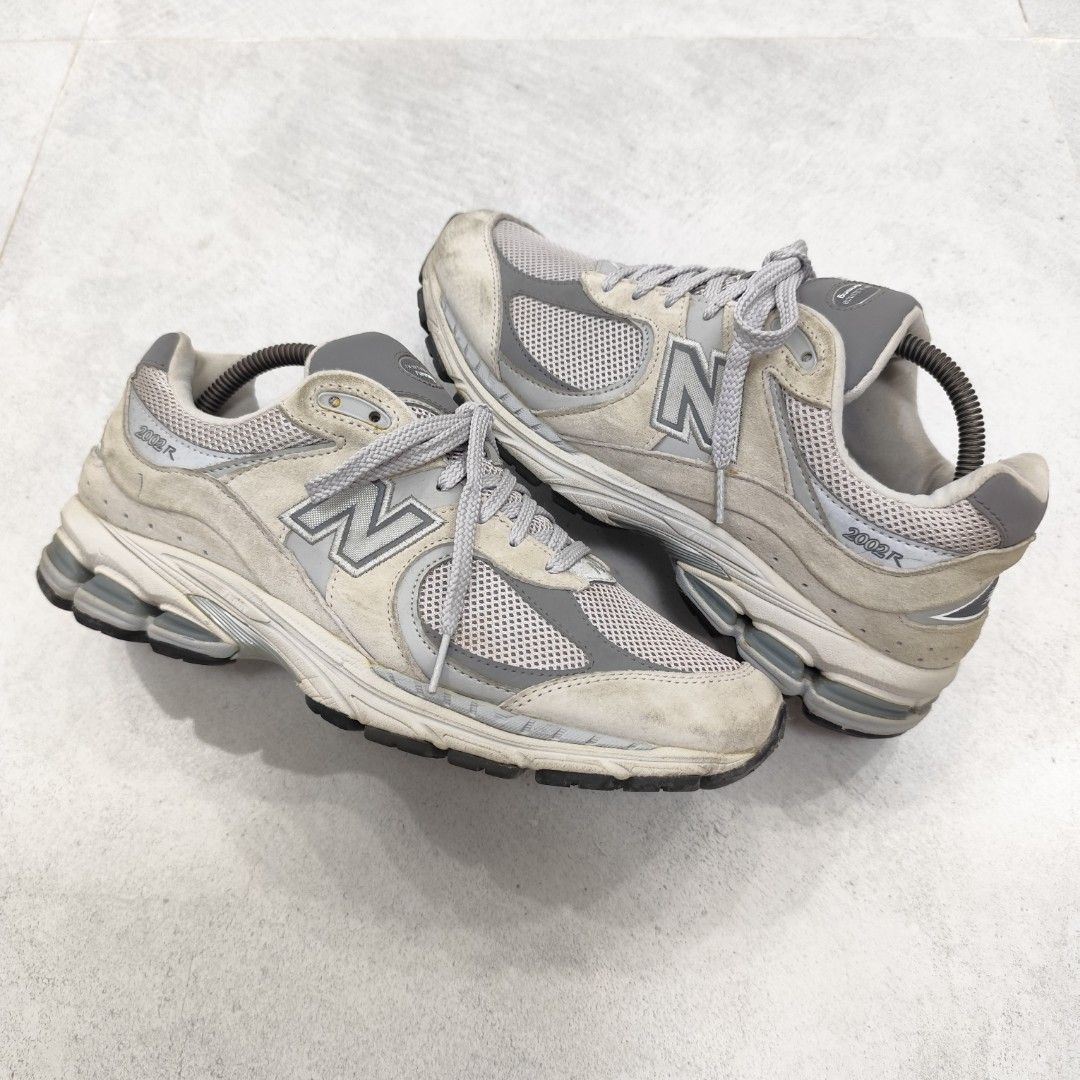 New Balance 2002R Grey (9 men) (Category: Sneakers) located in Marikina City. Submitted by frked (Listing ID 1469412695, Image 1). Description: New Balance 2002R Grey 9 men Excellent No box 1999+sf.